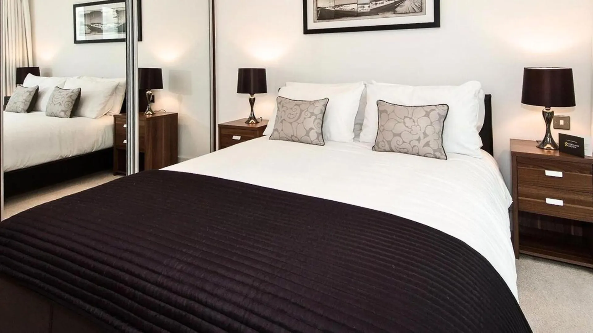 Apartment Tower Bridge - Balcony - Ac - Heated Floor - Fast Wifi - Luxurylondonstays