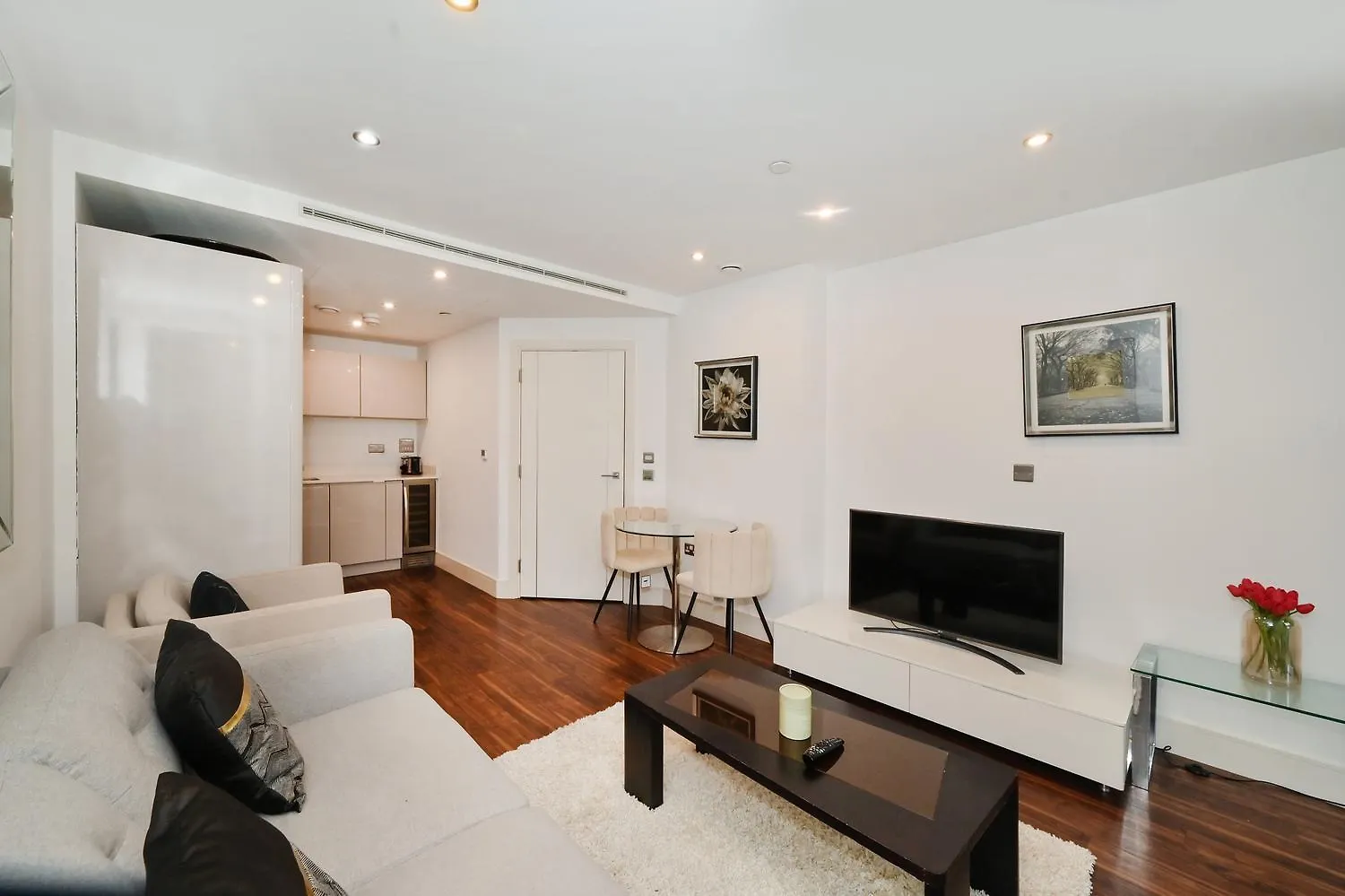 Tower Bridge - Balcony - Ac - Heated Floor - Fast Wifi - Luxurylondonstays 0*, London