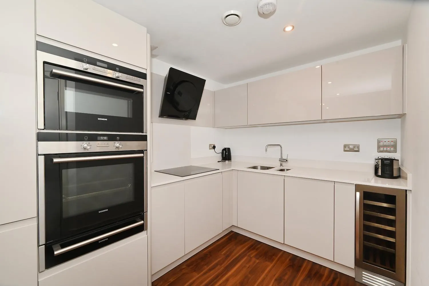 Tower Bridge - Balcony - Ac - Heated Floor - Fast Wifi - Luxurylondonstays Apartment